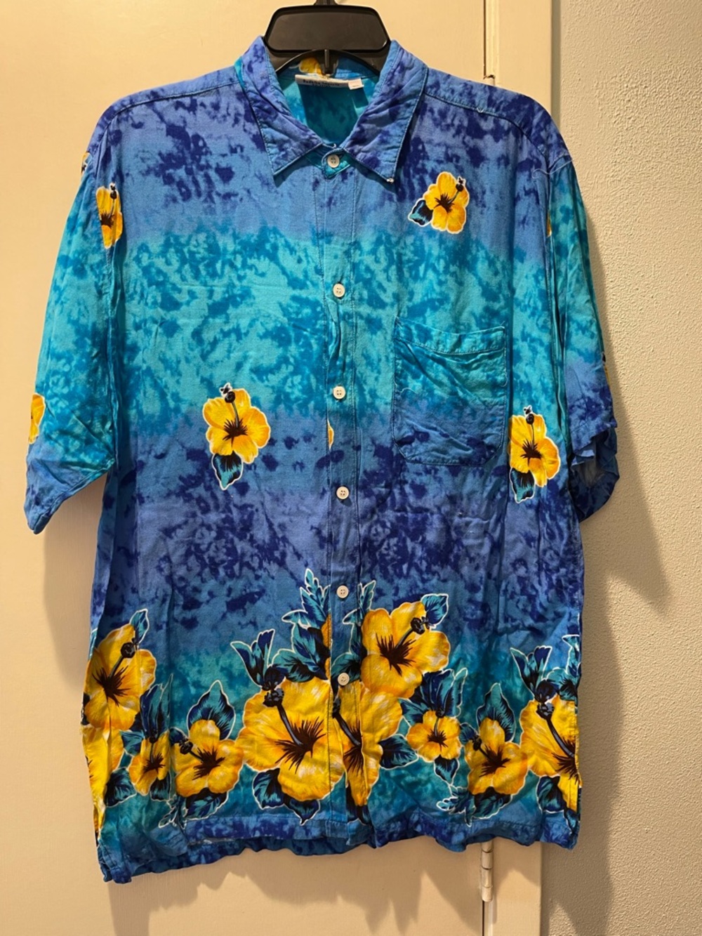 Just Cruising Blue Floral Short-Sleeve Button-Up Shirt- XL